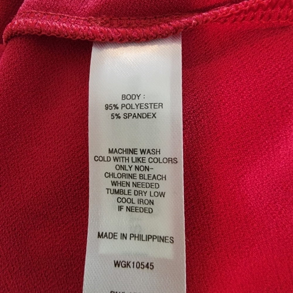 Magnolia Grace red printed collar top - Picture 5 of 5